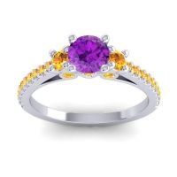 Ornate Three Stone Navan Ring