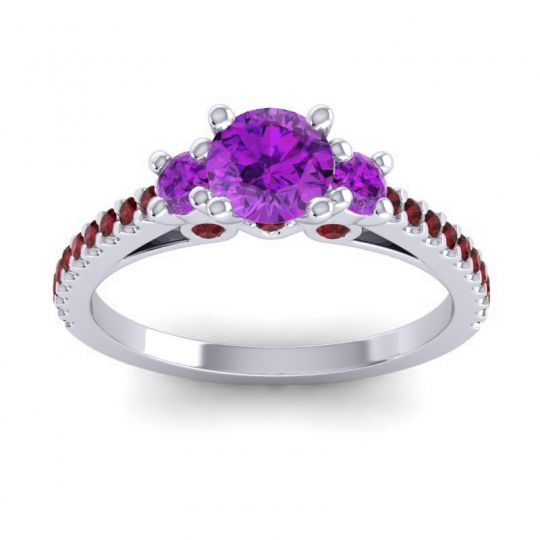 Ornate Three Stone Navan Ring