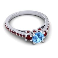 Ornate Three Stone Navan Ring