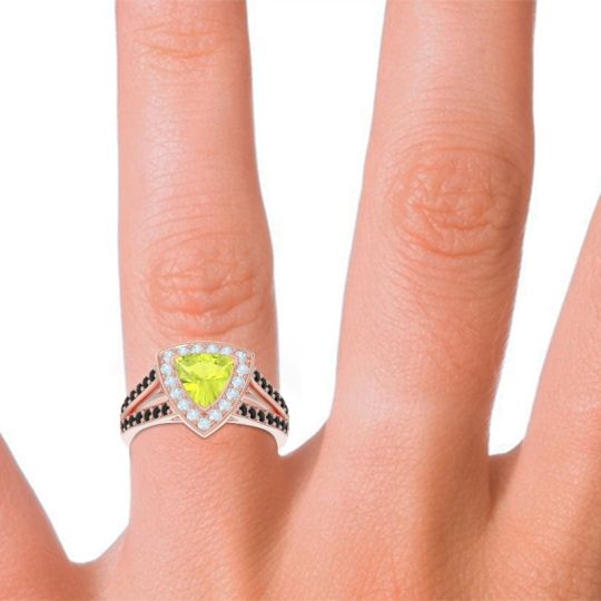 Halo Pave Trillion Tala Ring