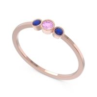 Petite Three Stone Bezel Treta Band