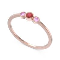 Petite Three Stone Bezel Treta Band