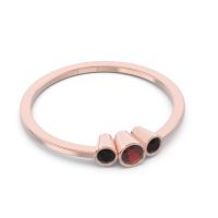 Petite Three Stone Bezel Treta Band