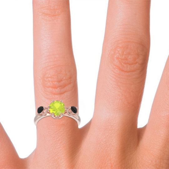 Three Stone Pear Taraggana Ring