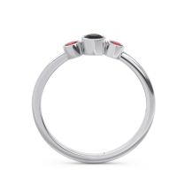 Smile Three Stone Bezel Trika Band