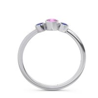 Smile Three Stone Bezel Trika Band