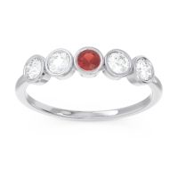 Petite Modern Bezel Saciva Ring