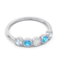 Petite Modern Bezel Saciva Ring