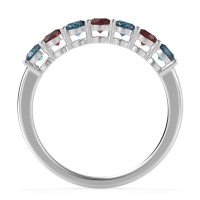 Classic Prong Set Round Stana Band