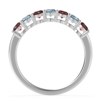 Classic Prong Set Round Stana Band