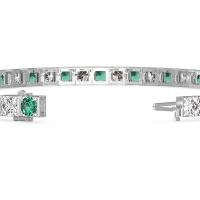 Classic Box Setting Tennis Bracelet