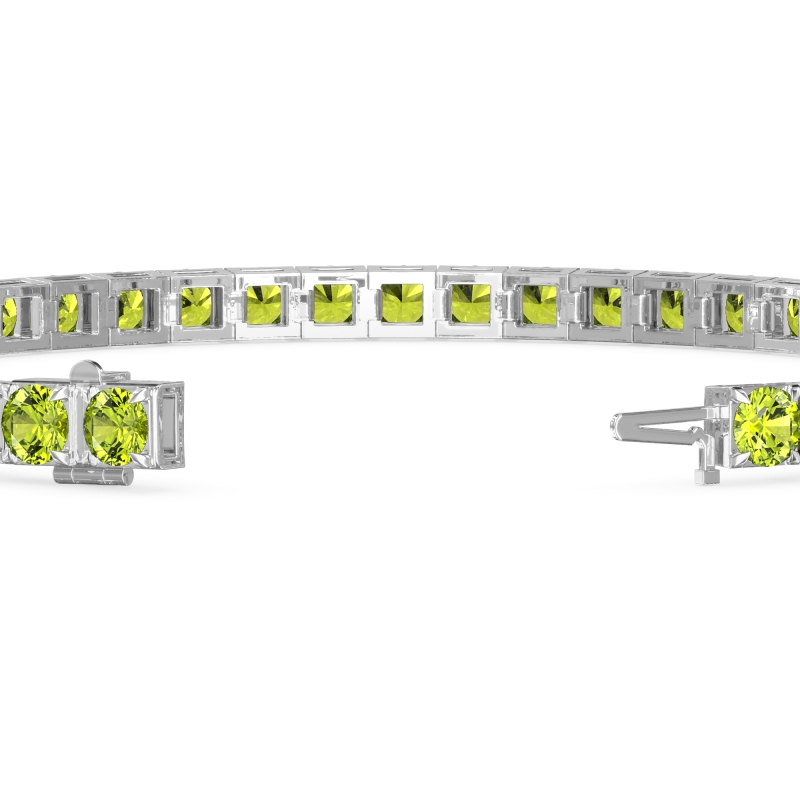 Classic Box Setting Tennis Bracelet
